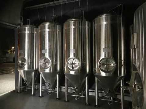 荷蘭客戶的釀酒設備安裝完成！